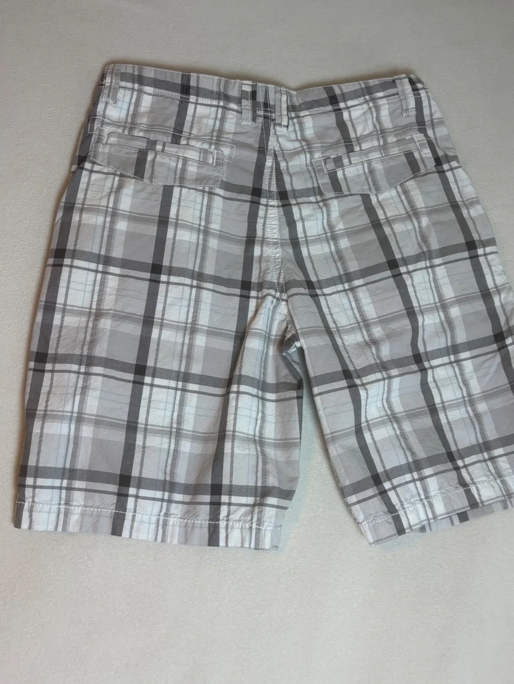 BKE Casuals Men's Athletic Flat Front Plaid Shorts Size 36 Waist